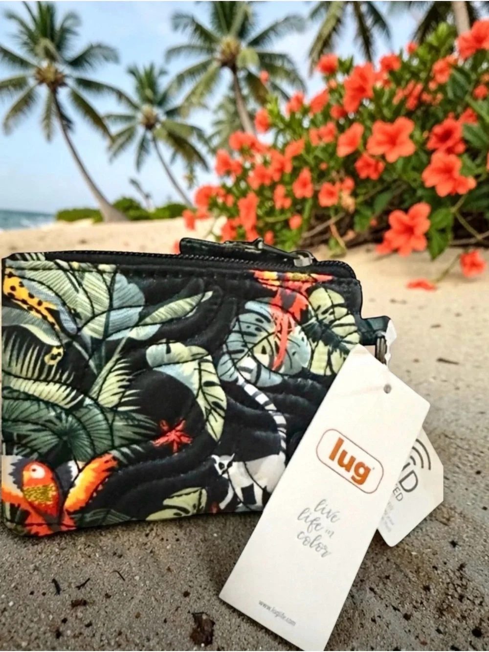 Lug Metro Wildlife Black Quilted Wallet with‎ Keychain NWT $33 MSRP